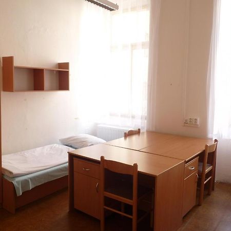 Ats Hostel Jednota Prague Ngoại thất bức ảnh